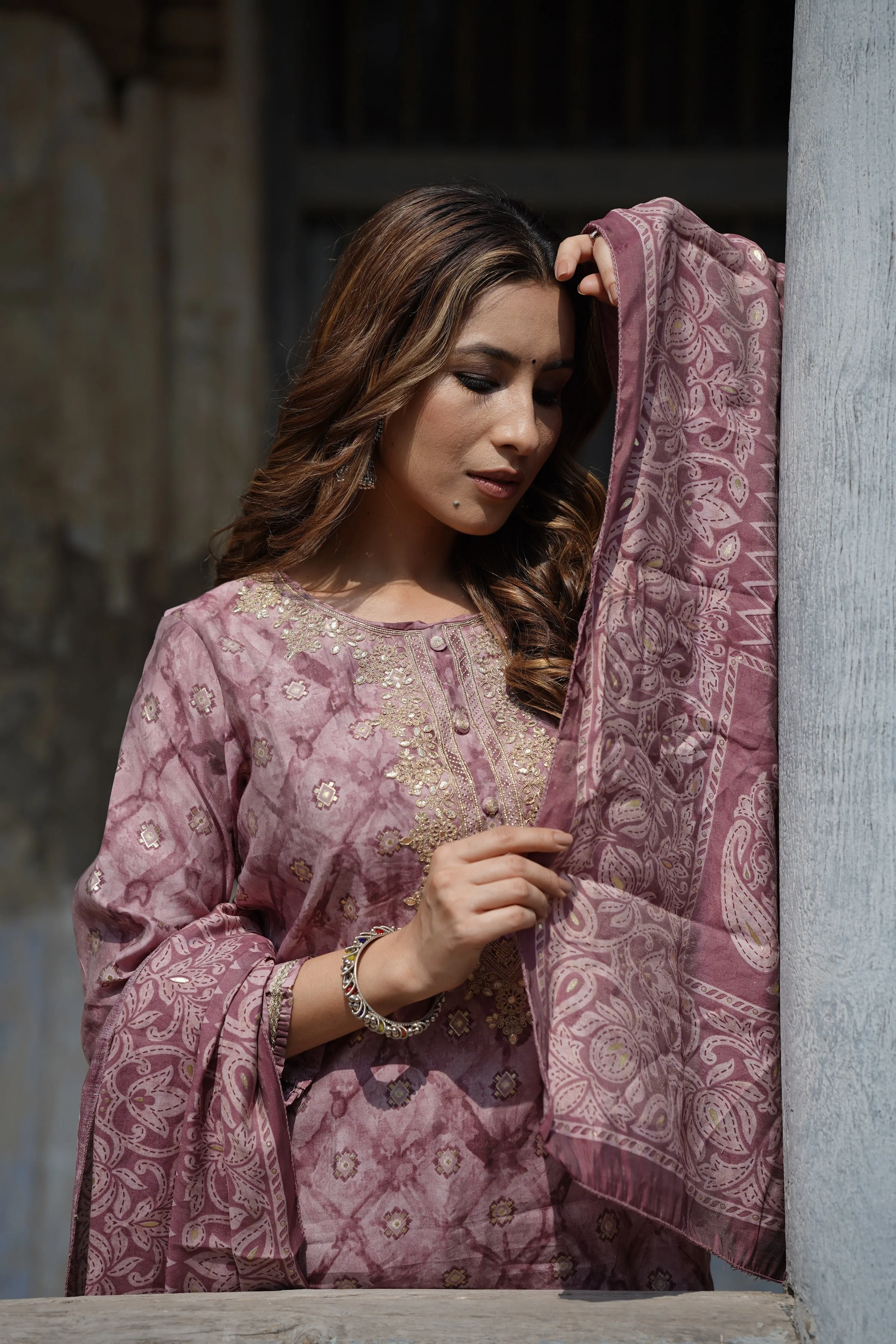 Mauve Silk Blend Ombre Straight Kurta Trousers With Dupatta