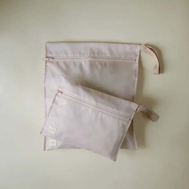 Water resistant wet bag (BLUSH)